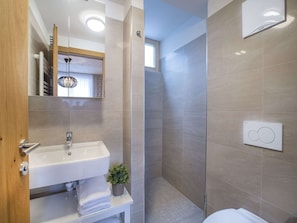 Douche, serviettes fournies