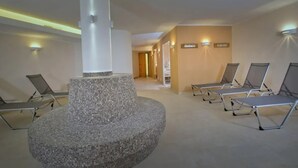 Interior - Contemporary Alpine Stay in Neukirchen (Neukirchen am Großvenediger)