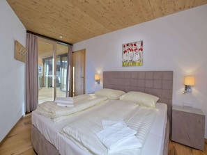 3 bedrooms, WiFi