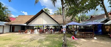 Restauration extérieure