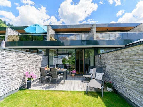 Apartment in Neukirchen near Ski Lift & Sauna