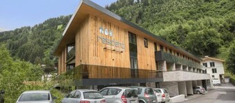 Stylish Neukirchen Home for 8 Guests