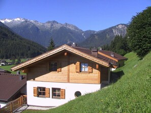 Exterior - Chalet in Königsleiten near Ski Lift (Wald-Königsleiten)