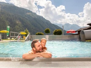 Pool - Spacious Detached Chalet in Holiday Village (Wald im Pingzau)