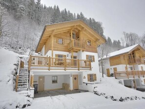 Exterior - Spacious Detached Chalet in Holiday Village (Wald im Pingzau)