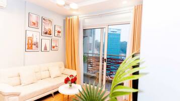 Departamento de lujo, 2 habitaciones, vista a la ciudad | Vista a la ciudad