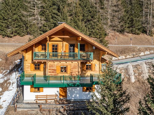 Maravillosa casa de vacaciones privada para 7 personas con TV, terraza y mascotas permitida