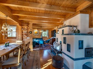 Dining - Stunning private villa for 7 people with TV, terrace and pets allowed (Heiligenblut Am Großglockner)