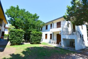 Exterior - Flat with shared garden 200 m from the sea (Rosolina Mare)