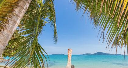 Charming 3-bedroom villa with AC and WiFi 400m to Beach. Fantastic Customer Care