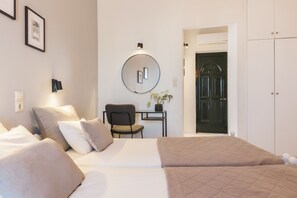 Basic Double Room, Balcony | 1 bedroom, in-room safe, iron/ironing board, free cribs/infant beds