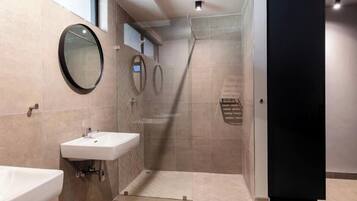 Apartment, 2 Bedrooms | Bathroom