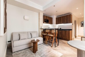 Interior - Elegant apartment - 1BR/4P - Rue Saint-Honoré (Paris)