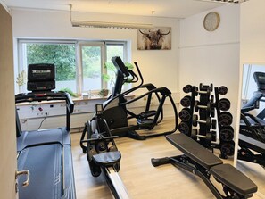 In-room fitness - DORMERO Hotel Weingarten (Weingarten)
