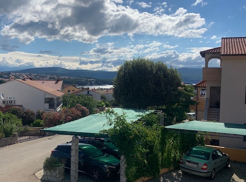 Tranquil and Stylish Apartment Krk With Balcony