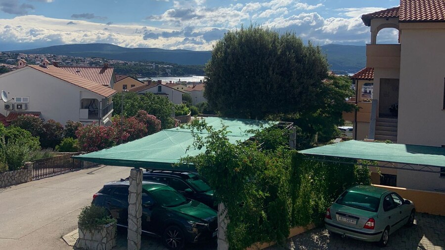 Tranquil and Stylish Apartment Krk With Balcony