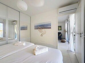 1 slaapkamer, een strijkplank/strijkijzer, wifi