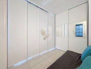 Photo non classée, 3 sur 28, bouton