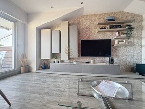 Imagen sin descripción, 5 de 32, botón