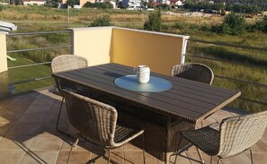 Classic-Apartment, 3 Schlafzimmer | Balkon