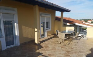 Deluxe Apartment, 2 Bedrooms | Balcony