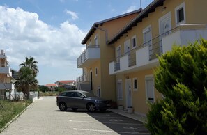 Comfort Apartment, 3 Bedrooms | Exterior