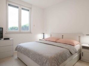 Leilighet (Three Bedroom Apartment with Sea View) | 3 soverom og wi-fi (inkludert)