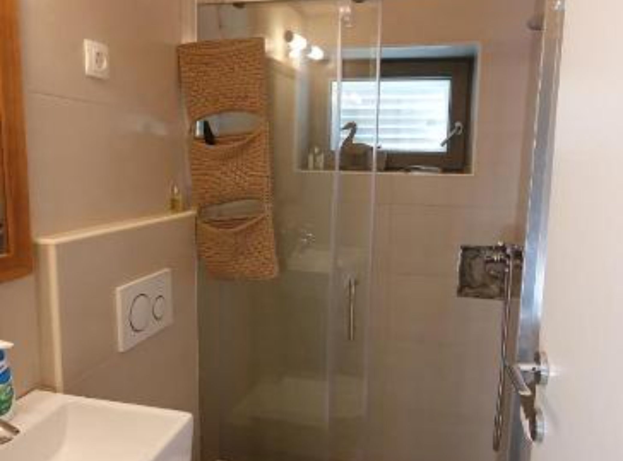 House (Two Bedroom Holiday Home with Pool) | Bathroom