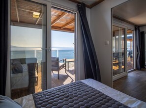 Ferienhaus (Two Bedroom Mobile Home with HotTub)