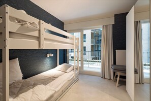 2 bedrooms, iron/ironing board