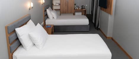 Superior Room, 2 Twin Beds | Premium bedding, minibar, in-room safe, desk