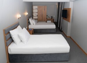 Superior Room, 2 Twin Beds | Premium bedding, minibar, in-room safe, desk - Elite World GO İnegöl (Inegol)