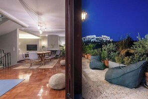 Interior - Acropolis Noir Penthouse

 (Athina)