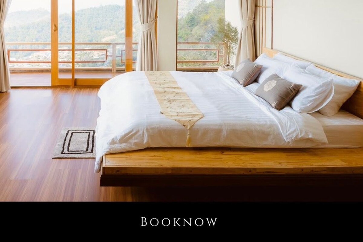 No.2 | Soundproofing, WiFi (free), bed sheets