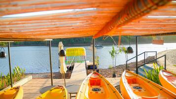 พายเรือคายัค