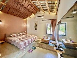 Laptop workspace, free WiFi - Serenity Courtyard Hotel (Shantou)