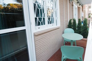 Deluxe Studio Suite, 1 Queen Bed, Non Smoking, Hot Tub | Balcony - O Effe Games Vatican (Rome)