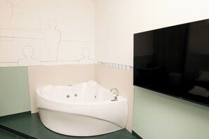 Studiosuite – deluxe, 1 queensize-seng, ikke-røyk, massasjebadekar | Privat boblebad