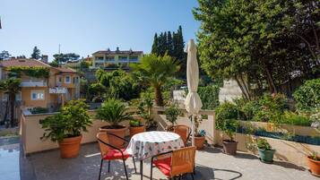 Apartment (One Bedroom Apartment with Balcony) | Balcony