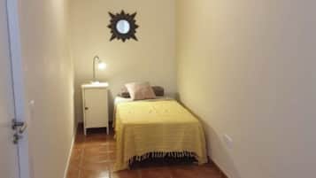 5 bedrooms, WiFi, bed sheets