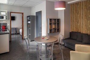 Family Apartment | Living area | TV - SmartAppart Caen République (Caen)