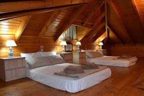 4 bedrooms, desk - Tsampika s Traditional Stone Cottage in Siana (Rhodes)