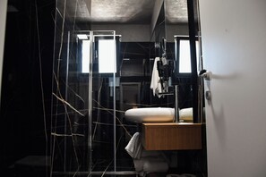 Appartement Premium, balcon, vue mer | Salle de bain