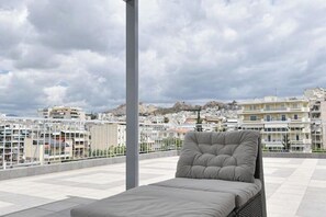 Property grounds - Light-flooded penthouse

 (Galatsi)