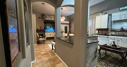 Spacious 4-bedroom house with AC, WiFi in serene Round Rock