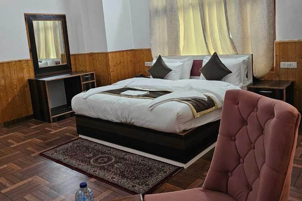 Executive Double Room, Balcony, Mountain View | 1 bilik tidur, peralatan tempat tidur premium, katil Select Comfort