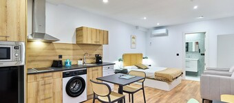 Apartamentos Beatriz by gaiarooms
