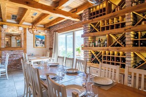 Dining - Charming 2-bedroom apartment with AC, WiFi in enchanting Dubrovnik (Dubrovnik)