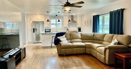 This house is a 2 bedroom(s), 2 bathrooms, located in La Porte , IN.