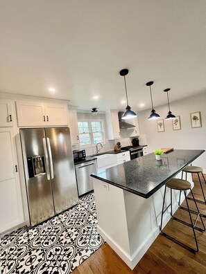 Fridge, microwave, oven, dishwasher